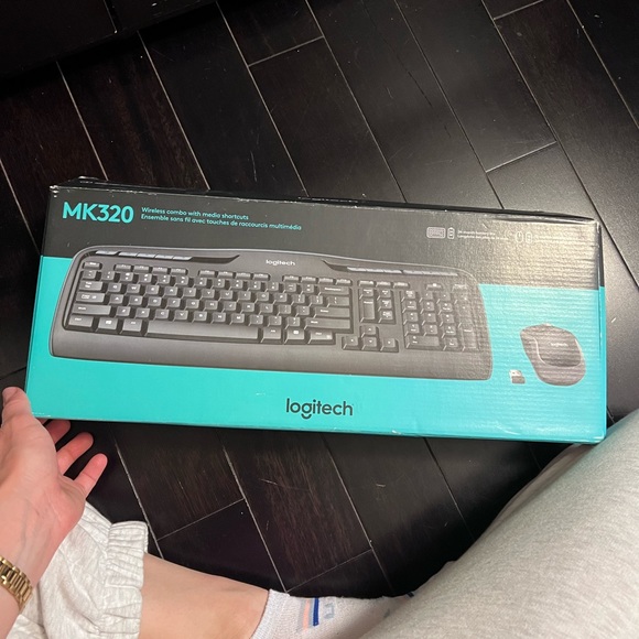 A gift that never has been used) - Picture 1 of 3